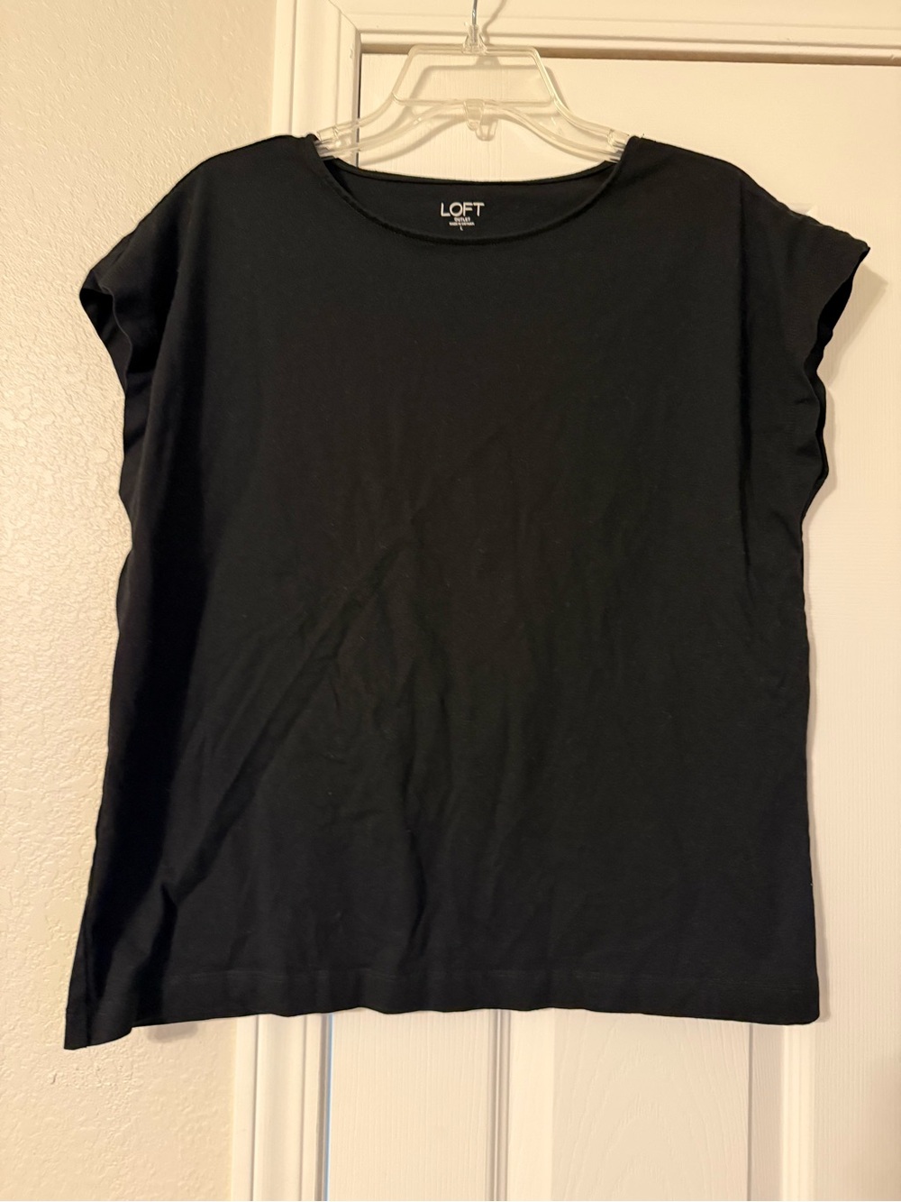 LOFT Black Short Sleeve Crewneck Tee